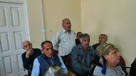 Yuxarı Qarxun kənd sakinlərinin müraciətləri dinlənildib