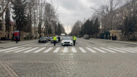 Yevlaxda Xocalı soyqırımı qurbanlarının xatirəsi bir dəqiqəlik sükutla yad edildi
