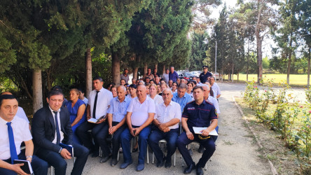 Hacımahmudlu kənd sakinlərinin müraciətləri dinlənilmişdir