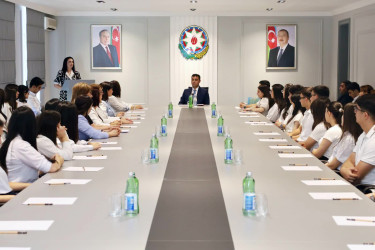Yevlaxda bu il yüksək balla ali məktəblərə qəbul olunan məzunlarla görüş keçirilib