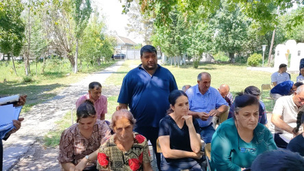 Əxşam kənd sakinlərinin müraciətləri dinlənilmişdir