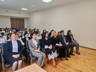 Yevlaxda 9 Noyabr-Azərbaycan Dövlət Bayrağı Günü münasibətilə tədbir keçirilmişdir