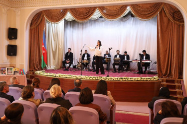 Yevlaxda Ulu Öndər Heydər Əliyevin anadan olmasının 103-cü ildönümü münasibətilə silsilə tədbirlər davam etdirilir