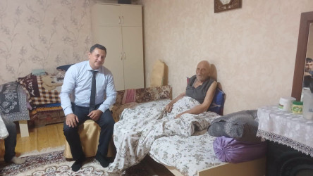 Yevlaxda 1 Oktyabr-Beynəlxalq Ahıllar Günü münasibətilə yaşlı insanlar ziyarət olunub