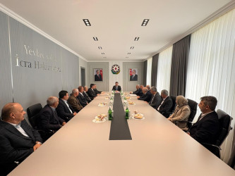 Yevlaxda 25 aprel - Sahibkarlar Günü münasibətilə bir qrup sahibkarla görüş keçirilib