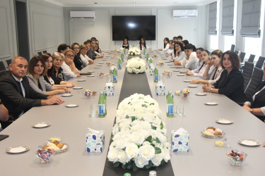 Yevlaxda 500-də artıq bal toplayaraq ali təhsil müəssisələrinə qəbul olmuş məzunlarla görüş keçirilmişdir