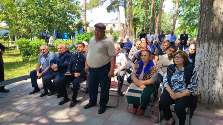 Şəhər İcra Hakimiyyətinin Başçısı Tanrıqulular kənd sakinlərinin müraciətlərini dinləyib