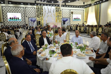 Yevlaxda 27 sentyabr - Anım Günü münasibətilə ehsan süfrəsi təşkil edilib