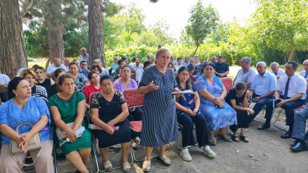 Qaramanlı kənd sakinlərinin müraciətləri dinlənildi
