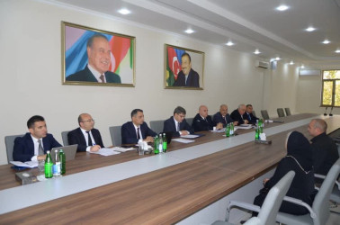 Ekologiya və təbii sərvətlər naziri Yevlaxda vətəndaşları qəbul edib