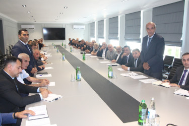 Yevlaxda kənd təsərrüfatı sahəsində görülən işlər və qarşıda duran vəzifələrə dair müşavirə keçirilmişdir