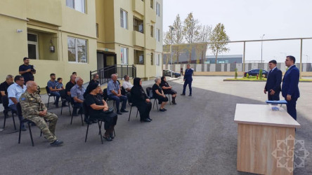 Yevlaxda şəhid ailələri və müharibə ilə əlaqədar əlilliyi olan şəxslərə mənzillər verilib