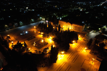 Yevlax şəhərinin gecə görüntüləri