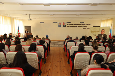 Yevlaxda “Ulu Öndər Heydər Əliyev və Azərbaycan təhsili” adlı tədbir keçirilib