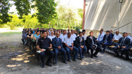 Yuxarı Bucaq kənd sakinlərinin müraciətləri dinlənilmişdir