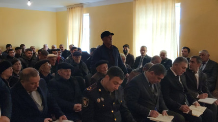 Aşağı Qarxun kənd sakinlərinin müraciətləri dinlənildi