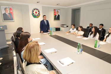 Yevlaxda bu il yüksək balla ali məktəblərə qəbul olunan məzunlarla görüş keçirilib