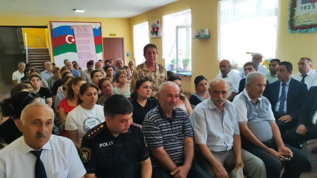 Yevlax Şəhər İcra Hakimiyyəti Başçısı Anar Tağıyevin növbəti ənənəvi səyyar qəbulu rayonun Havarlı kəndində keçirilmişdir
