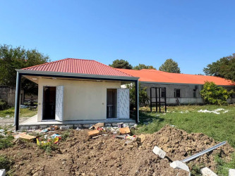 Mehman Kərimov adına Tanrıqulular kənd tam orta ümumtəhsil məktəbində həyata keçirilən təmir işləri yekunlaşmaq üzrədir