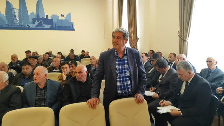 Yevlax Şəhər İcra Hakimiyyətinin Başçısı tərəfindən Xanabad kənd sakinlərinin müraciətləri dinlənilib