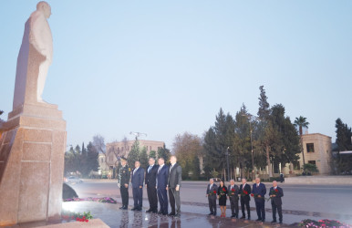 Yevlaxda Yeni Azərbaycan Partiyasının yaranmasının 33 illiyi münasibətilə tədbir keçirilib