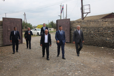 İcra Hakimiyyətinin Başçısı Şəhid övladını birinci sinfə getməsi münasibətilə evində ziyarət etmişdir