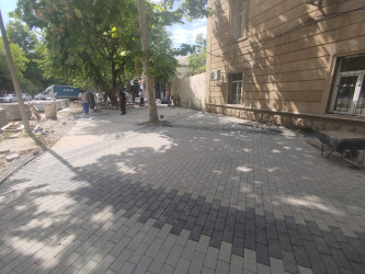 Yevlax Şəhər İcra Hakimiyyəti tərəfindən Nizami prospekti boyunca əsaslı təmir-tikinti işləri davam etdirilir
