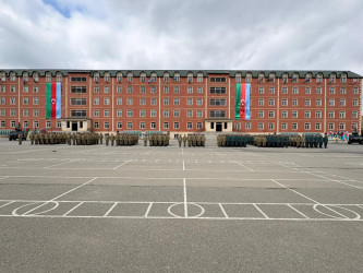 Yevlax Şəhər İcra Hakimiyyətinin Başçısı Novruz bayramı münasibətilə Dövlət Sərhəd Xidmətinin Yevlax rayonu ərazisində yerləşən “N” saylı hərbi hissəsində xidmət edən hərbçilərlə görüşüb