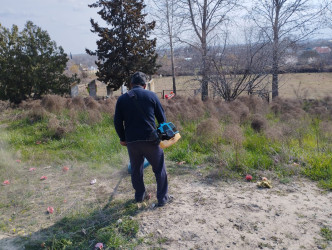 Yevlax rayon ərazisindəki qəbiristanlıqlarda iməciliklər təşkil edilib