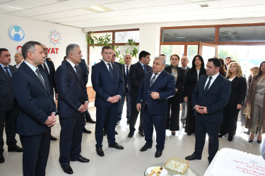 Ağciyər Xəstəlikləri Mərkəzinin tabeliyində fəaliyyət göstərən Yevlax Regional Xəstəxanasının binası əsaslı yenidənqurma işlərindən sonra vətəndaşların istifadəsinə verilib