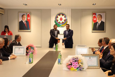 Yevlaxda 23 İyun-Dövlət Qulluqçularının Peşə Bayramı günü münasibətilə tədbir keçirilib