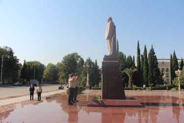 Yevlaxda xüsusi dövlət mühafizə sahəsində çalışan əməkdaşların peşə bayramı günü qeyd olunmuşdur