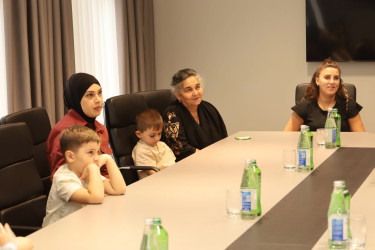 Yevlaxda birinci sinifə gedəcək şəhid övladları ilə görüş keçirilib