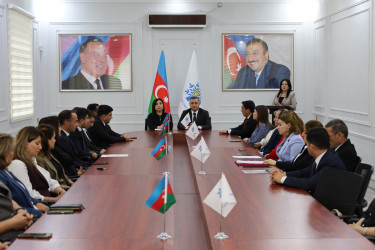 Yevlaxda “Heydər Əliyev ideyaları parlaq gələcəyimizin təminatçısıdır” mövzusunda tədbir keçirilib