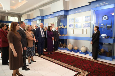 Yevlax Şəhər İcra Hakimiyyətinin təşkilatçılığı ilə 18 Aprel – Beynəlxalq Abidələr və Tarixi Yerlər Günü münasibətilə Yevlax Tarix Diyarşünaslıq Muzeyinə ekskursiya təşkil olunmuşdur