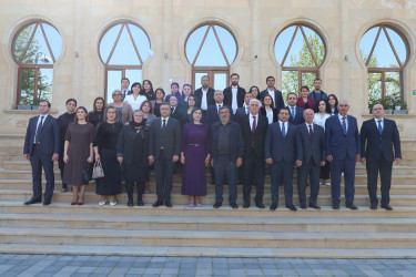 Yevlax Şəhər İcra Hakimiyyətinin təşkilatçılığı ilə 18 Aprel – Beynəlxalq Abidələr və Tarixi Yerlər Günü münasibətilə Yevlax Tarix Diyarşünaslıq Muzeyinə ekskursiya təşkil olunmuşdur