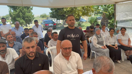 Bəydili kənd sakinlərinin müraciətləri dinlənildi