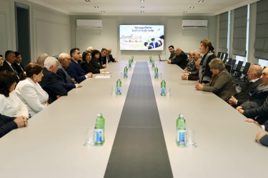 Yevlaxda “Ağsaqqalların tariximizdə rolu” mövzusunda dəyirmi masa keçirilib