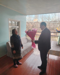 8 Mart-Beynəlxalq Qadınlar Günü münasibətilə Şəhid anaları evlərində ziyarət olunmuşdur