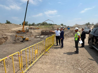 İcra Hakimiyyətinin Başçısı Şirvan Suvarma Kanalının rayon ərazisindən keçən hissəsində aparılan işlərlə tanış olub