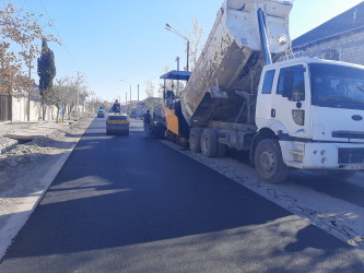 Xəqani küçəsinə yeni asfalt örtüyü salınmışdır