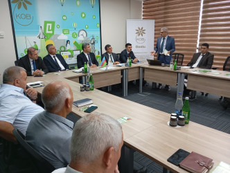 Yevlaxda dövlət‒biznes dialoqu çərçivəsinin qurulması istiqamətində investorlarla işgüzar görüş keçirilmişdir