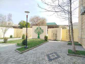 Yevlax Şəhər İcra Hakimiyyəti tərəfindən şəhərdə həyata keçirilən abadlıq-quruculuq işləri davam etdirilir