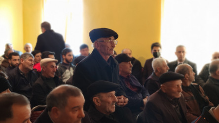 Aşağı Qarxun kənd sakinlərinin müraciətləri dinlənildi