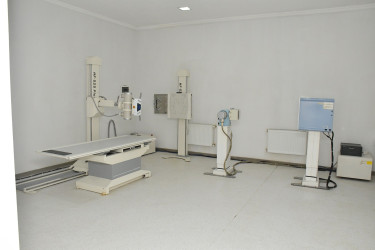 Ağciyər Xəstəlikləri Mərkəzinin tabeliyində fəaliyyət göstərən Yevlax Regional Xəstəxanasının binası əsaslı yenidənqurma işlərindən sonra vətəndaşların istifadəsinə verilib