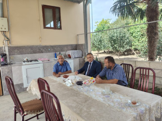 Şəhid ailələrinin üzvləri yaşadıqları ünvanlarda ziyarət edilmişdir