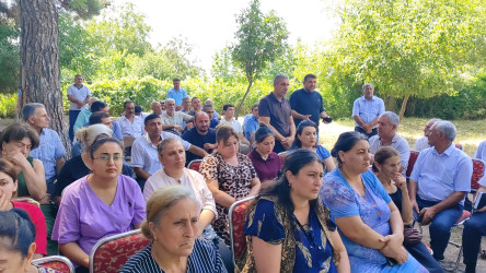 Qaramanlı kənd sakinlərinin müraciətləri dinlənildi