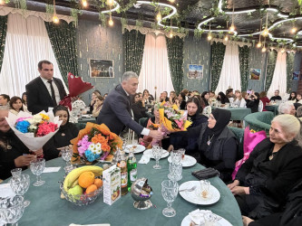 Yevlaxda 8 Mart–Beynəlxalq Qadınlar Gününə həsr edilmiş tədbir keçirilib
