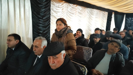 Qaraməmmədli kənd sakinlərinin müraciətləri dinlənilib