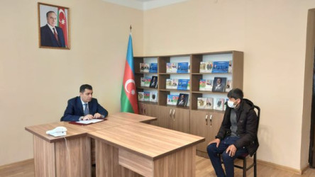 Şəhər rəhbəri növbəti dəfə vətəndaşları qəbul edib